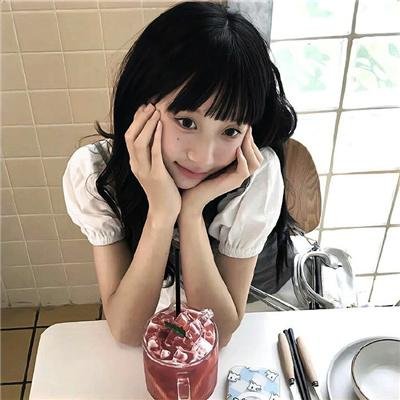 大小姐才不会玩格斗游戏
